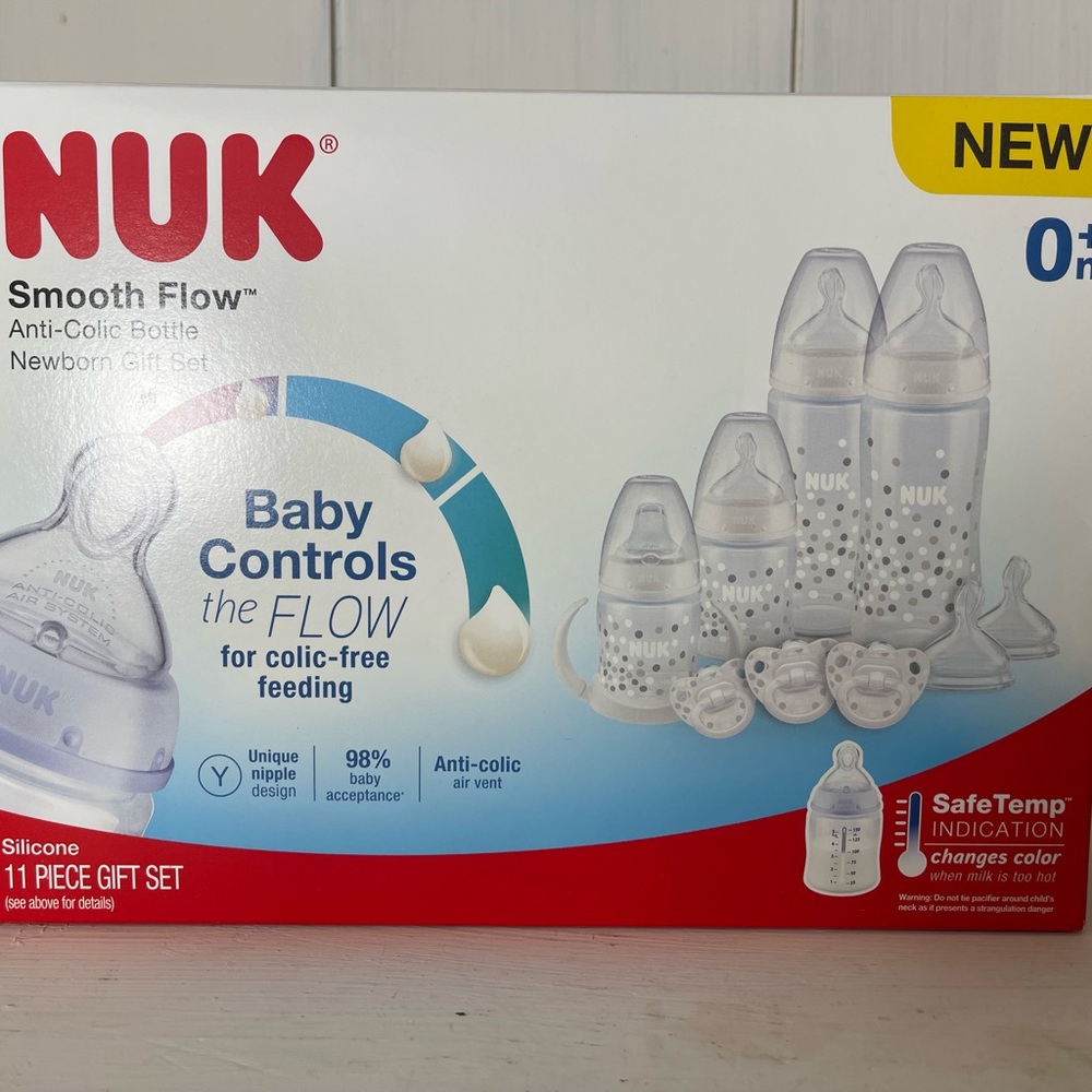 NUK Smooth Flow Anti-Colic Bottle Newborn Gift Set